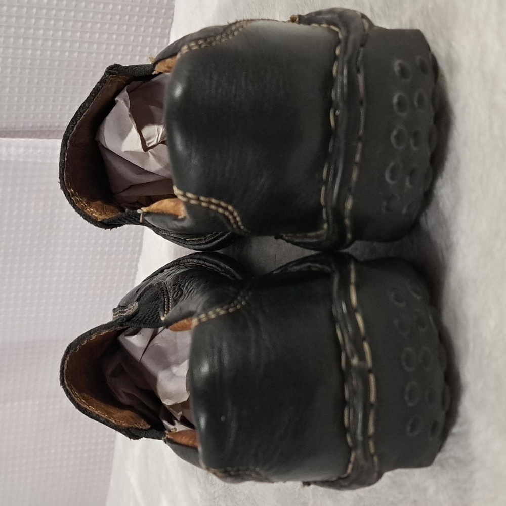 BORN Women's Leather Shoes - Picture 9 of 15